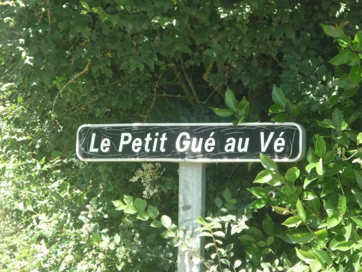 Gite Du Petit Gue Frossay Buitenkant foto